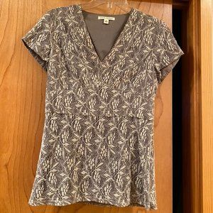 Elegant top with embroidered detailing